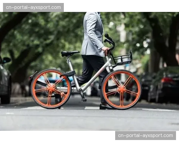 伦敦宣布延长市中心自行车专用道网络,目标2027年骑行通勤率翻番 伦敦宣布延长市中心自行车专用道网络,目标2027年骑行通勤率翻番